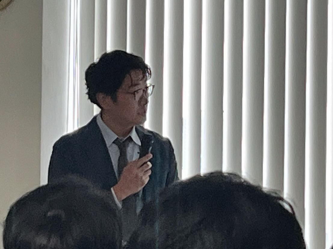大阪SJCDのレギュラーコース最終回で症例発表をしました。奥歯がない患者さんにインプランを用いた咬合再構成の症例になります。 今後も患者さんの口腔と全身の健康に寄与できるような包括的治療ができるよう研鑽していきたいと思います。